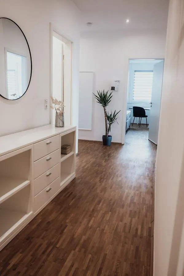 Jama - Modern&Bright, Terrasse, Freies Parken, Wlan, Grosse Gruppen #1 Apartment Wurzburg